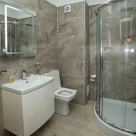 Apartment Alezzi Roxana 13k